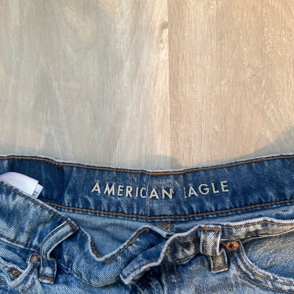 American Eagle 90’s Boyfriend Women Shorts- Size 00 - Picture 3 of 5